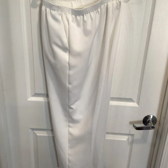 Alfred Dunner ladies white dress pants - Picture 4 of 8